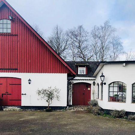 Stort Rymligt Boende Med Tva Sovrum Och Pentry I Lantlig Miljoe Hollviken Exterior photo